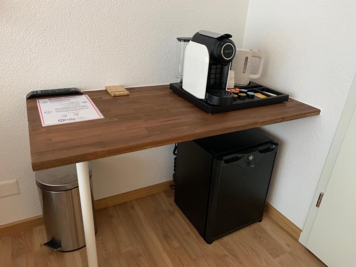 Eh!Toi Self Motel Etoy Eksteriør bilde