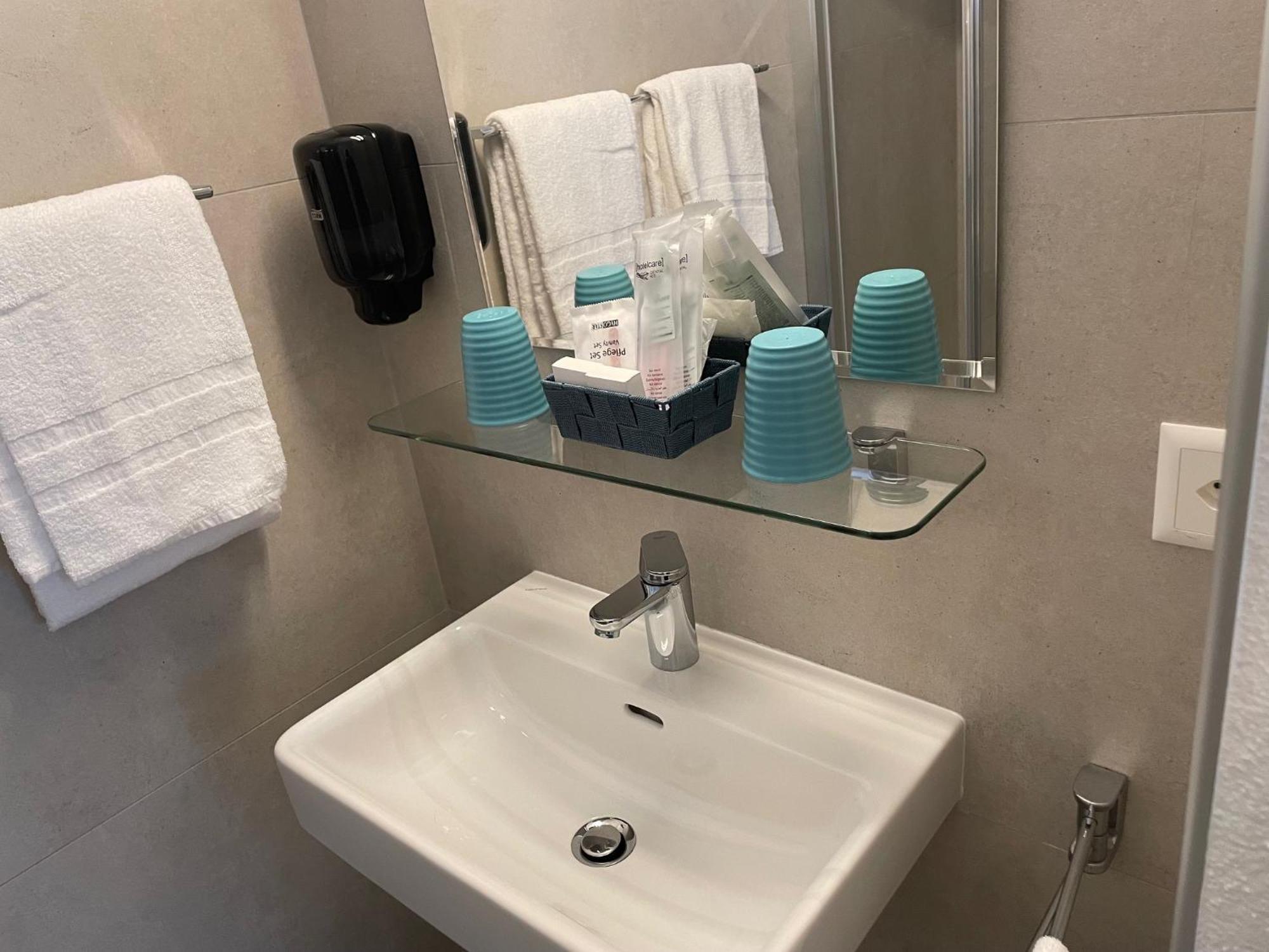 Eh!Toi Self Motel Etoy Eksteriør bilde